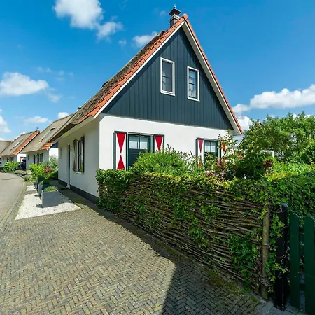 Charming In De Buitenplaats Park *