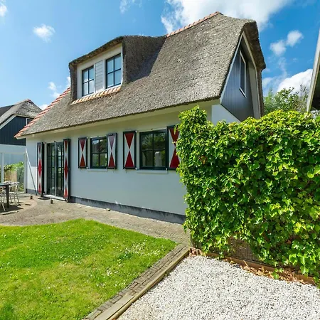 Villa De Buitenplaats 62 In For 6-people
