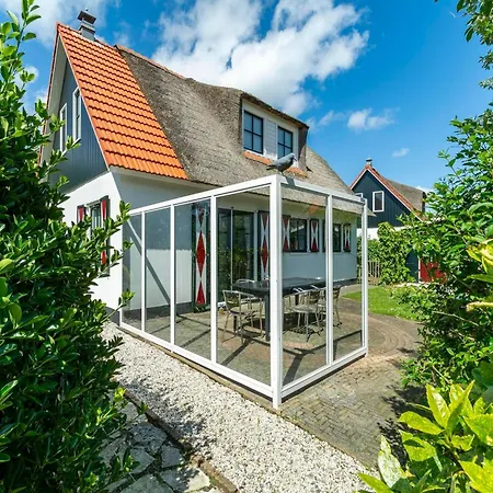 De Buitenplaats 62 In For 6-people Villa Callantsoog